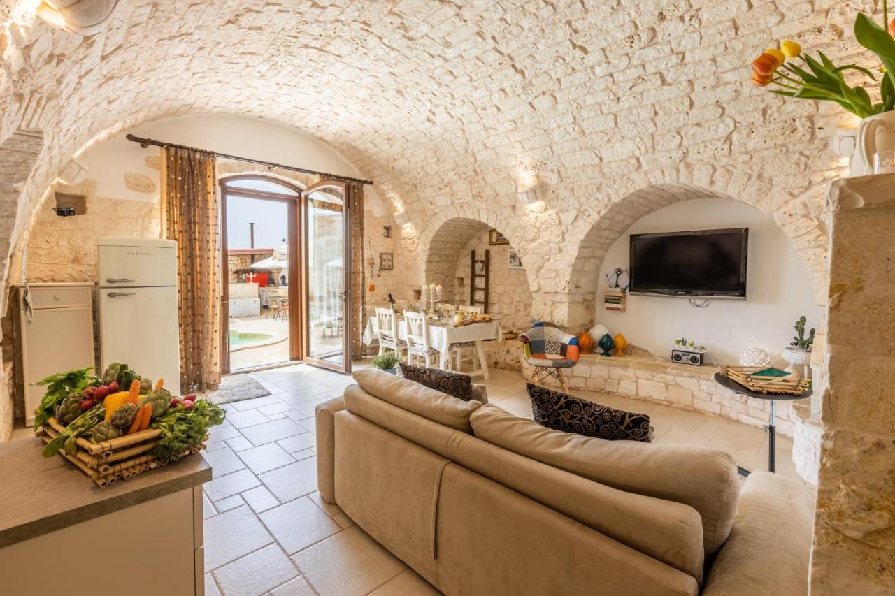 オストゥーニ Casale Citrignano With Poolヴィラ エクステリア 写真
